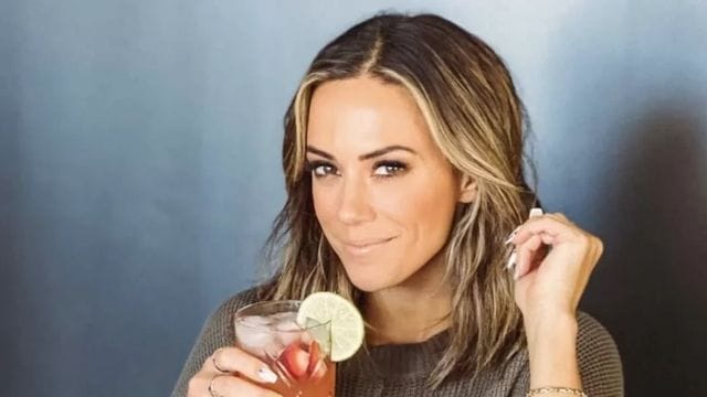 Jana Kramer Net Worth