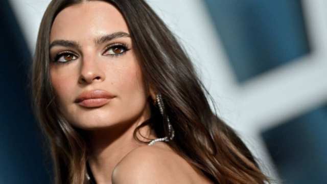 Emily Ratajkowski