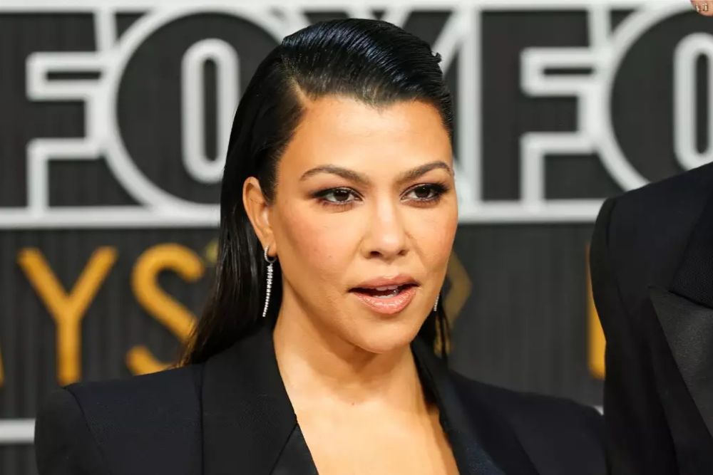 Kourtney Kardashian Speaks Out Against “Sneaky Photos” of Her Family in Public