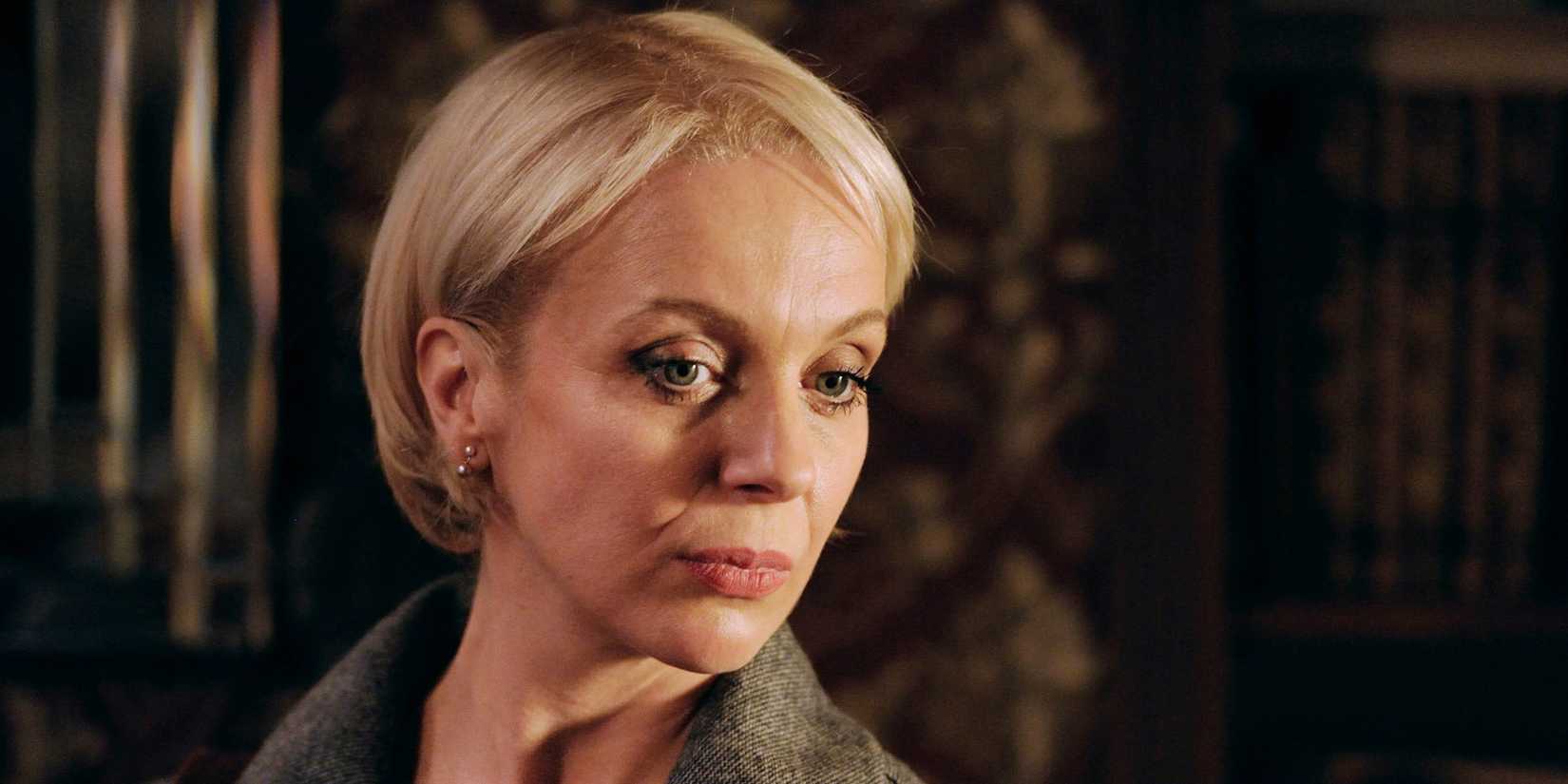 Sherlock Amanda Abbington as Mary Morstan